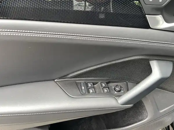 VW TAYRON (16/22)