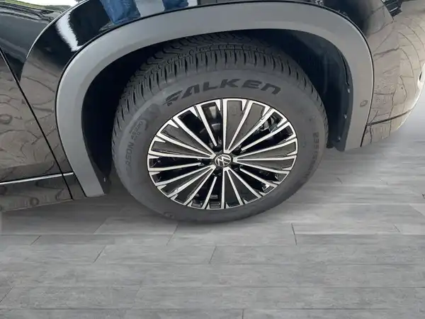 VW TAYRON (6/22)
