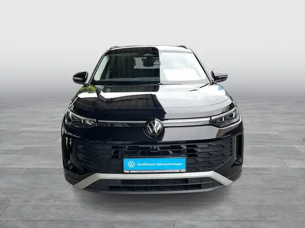 VW TAYRON (7/22)