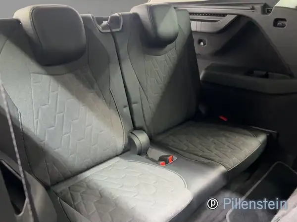 VW TAYRON (15/19)