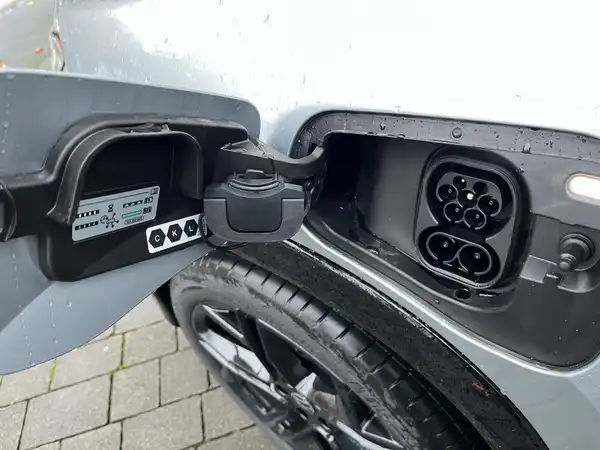 VW TAYRON (20/21)