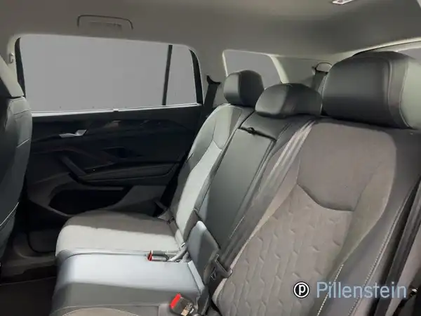 VW TAYRON (14/19)