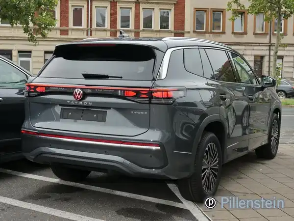 VW TAYRON (2/10)
