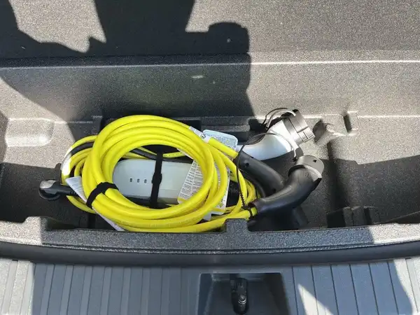 VW TAYRON (14/19)