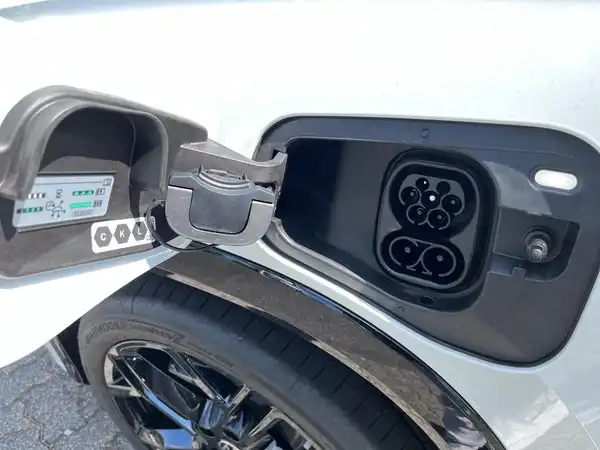 VW TAYRON (18/19)