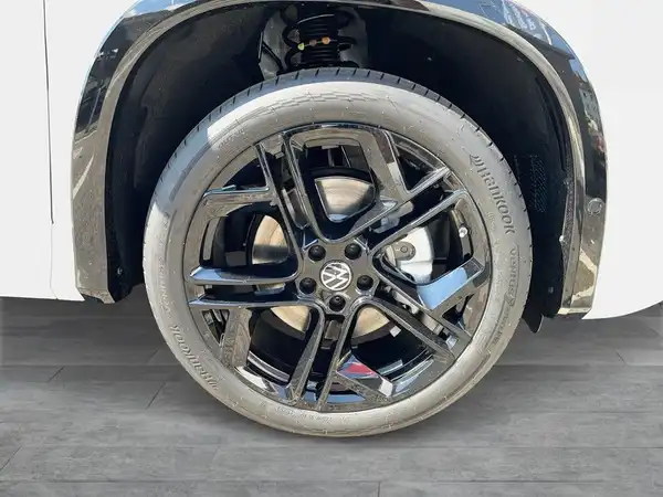 VW TAYRON (7/19)