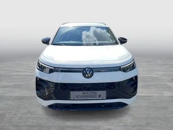 VW TAYRON (8/19)