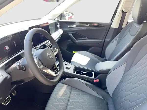 VW TIGUAN (9/20)