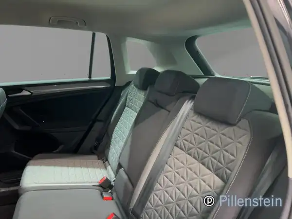 VW TIGUAN (14/16)