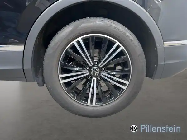 VW TIGUAN (4/16)