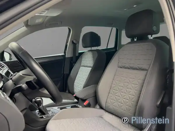 VW TIGUAN (6/16)
