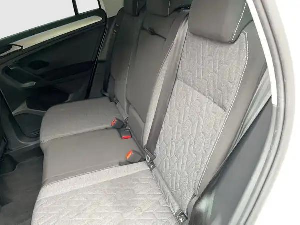 VW TIGUAN (8/21)