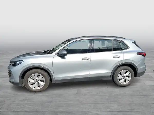 VW TIGUAN (2/16)