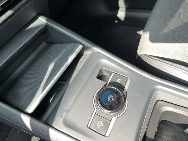 VW TIGUAN (15/16)
