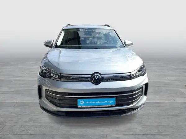 VW TIGUAN (6/16)