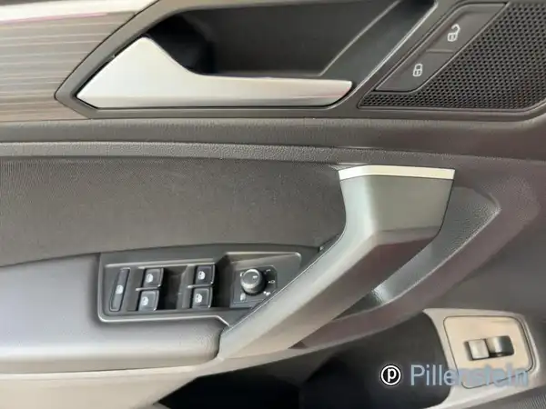 VW TIGUAN ALLSPACE (13/16)