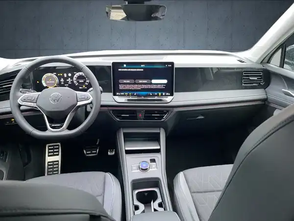 VW TIGUAN (11/17)