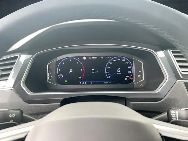 VW TIGUAN (11/22)