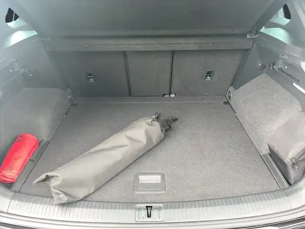 VW TIGUAN (14/22)