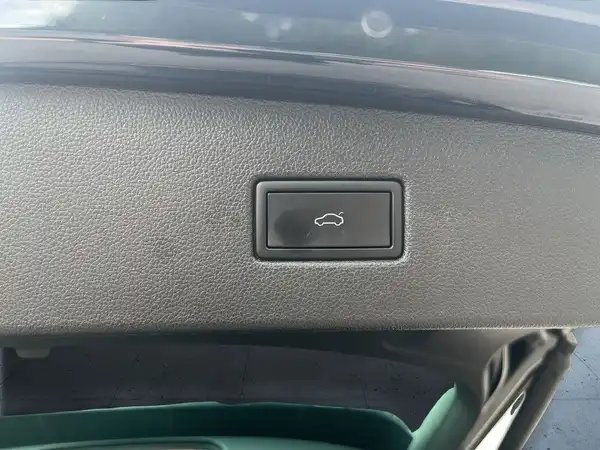 VW TIGUAN (15/22)