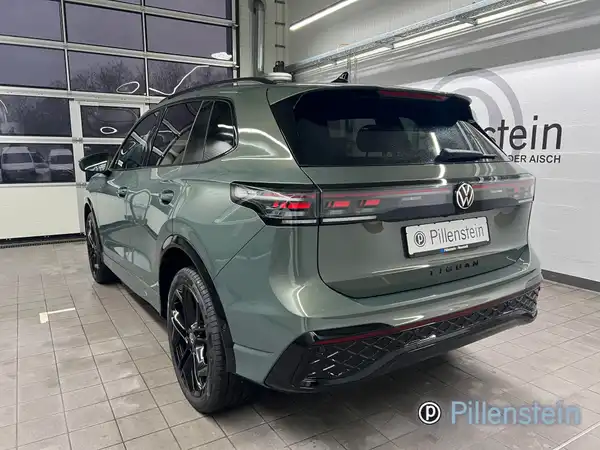 VW TIGUAN (2/13)