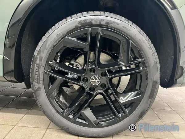 VW TIGUAN (13/13)