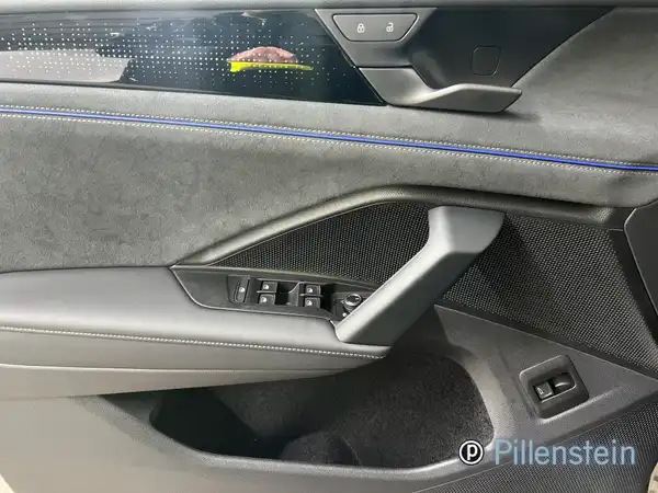 VW TIGUAN (4/13)