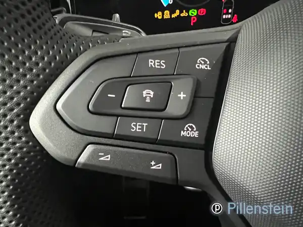 VW TIGUAN (9/13)