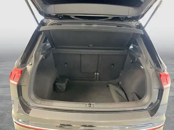 VW TIGUAN (11/17)