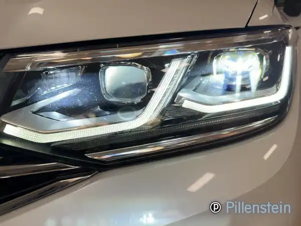 VW TIGUAN (15/17)