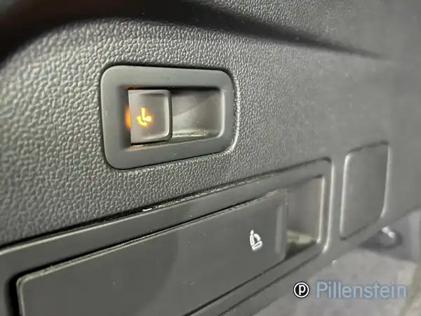 VW TIGUAN ALLSPACE (15/16)