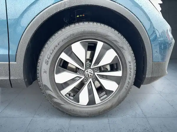 VW TIGUAN (8/20)