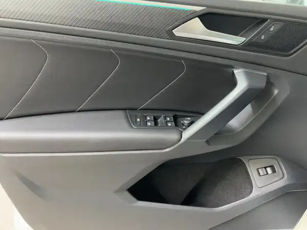 VW TIGUAN (8/8)