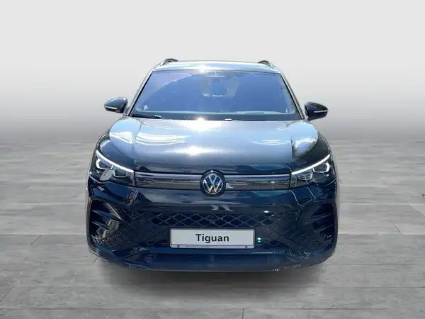 VW TIGUAN (8/18)