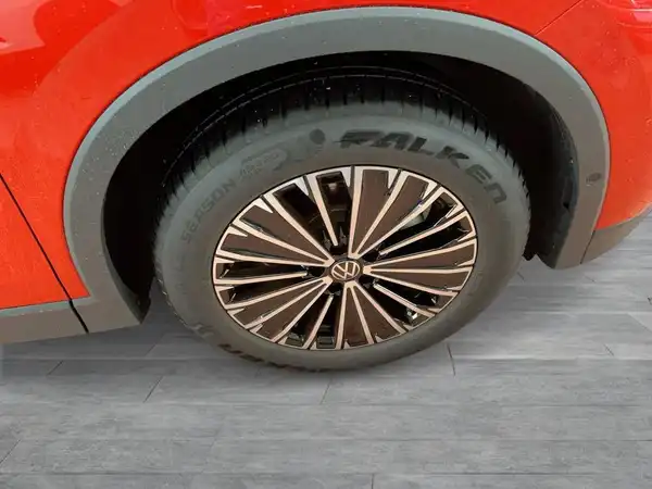 VW TIGUAN (8/22)