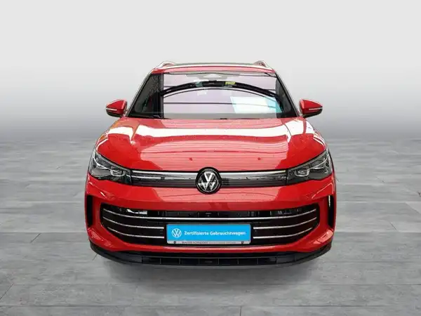 VW TIGUAN (9/22)