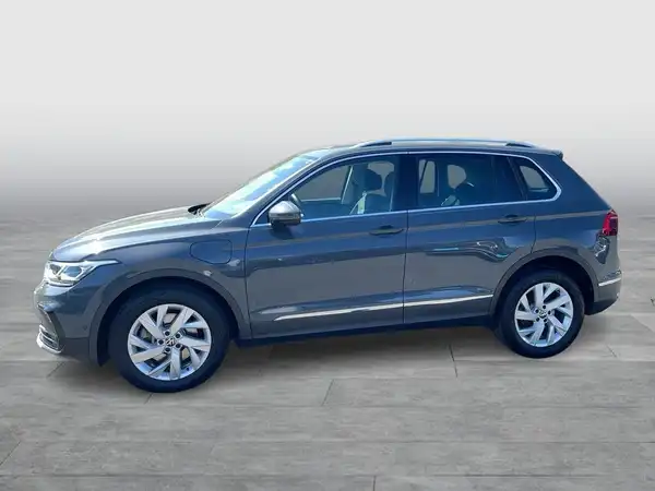 VW TIGUAN (4/15)