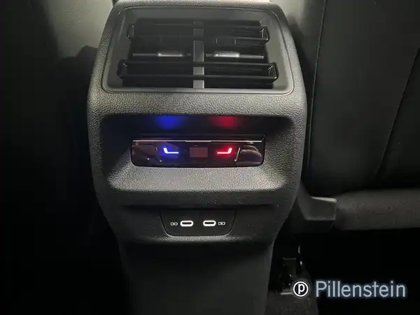 VW TIGUAN (13/15)
