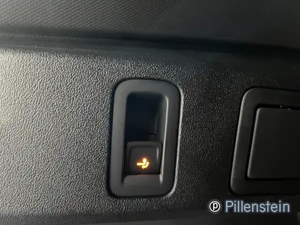 VW TIGUAN (14/15)
