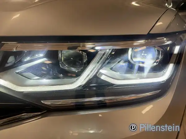 VW TIGUAN (15/16)