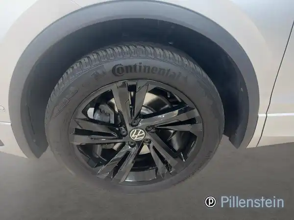 VW TIGUAN (6/16)