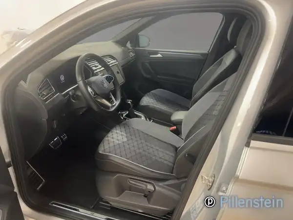 VW TIGUAN (7/16)