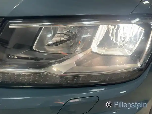 VW TIGUAN (15/16)