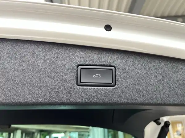 VW TIGUAN (11/22)