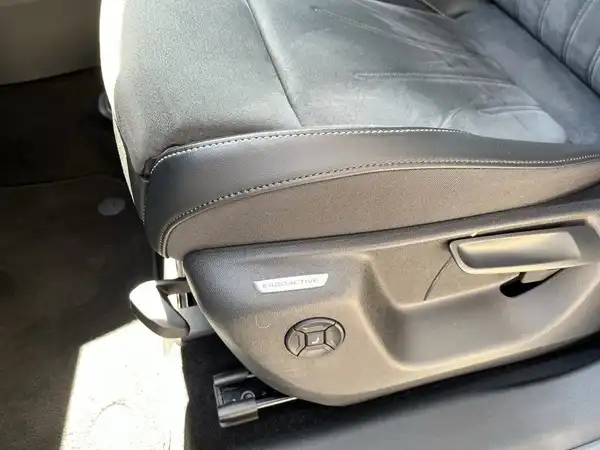 VW TIGUAN (18/22)