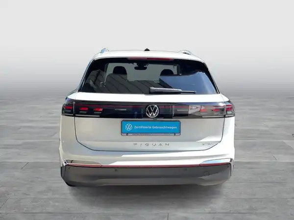 VW TIGUAN (5/22)
