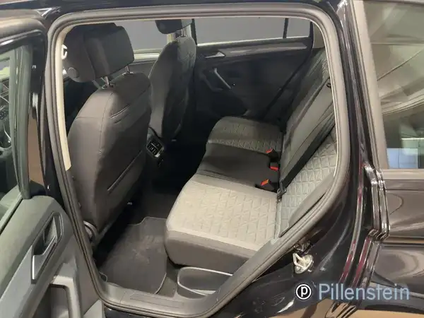 VW TIGUAN (10/17)