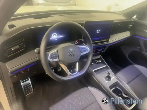 VW TIGUAN (8/16)