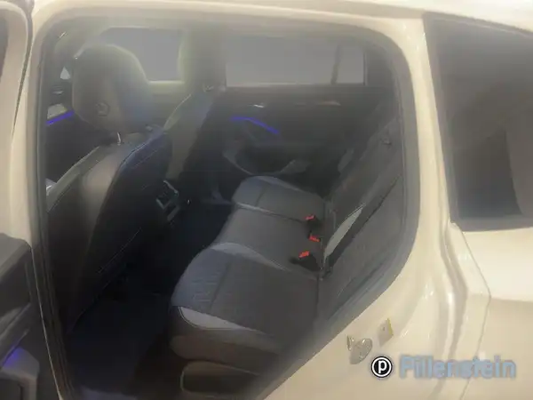 VW TIGUAN (9/16)