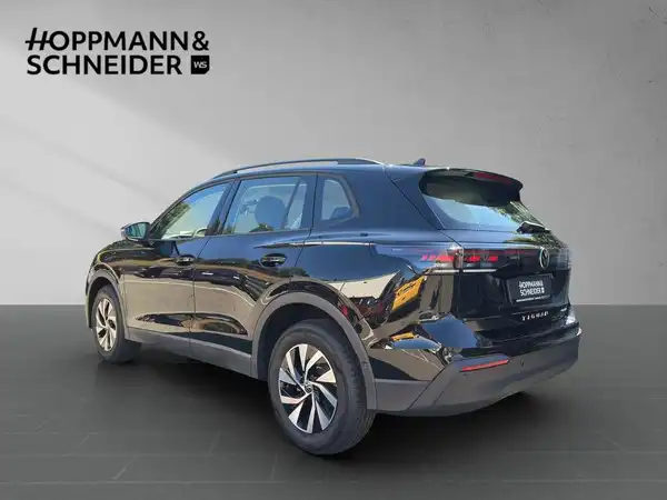 VW TIGUAN (2/18)